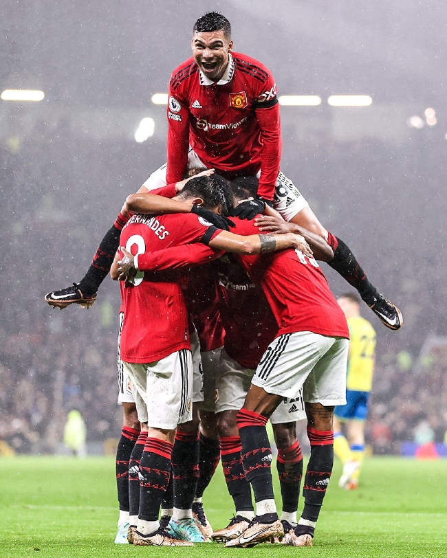 凭借她们出 凭借她们出