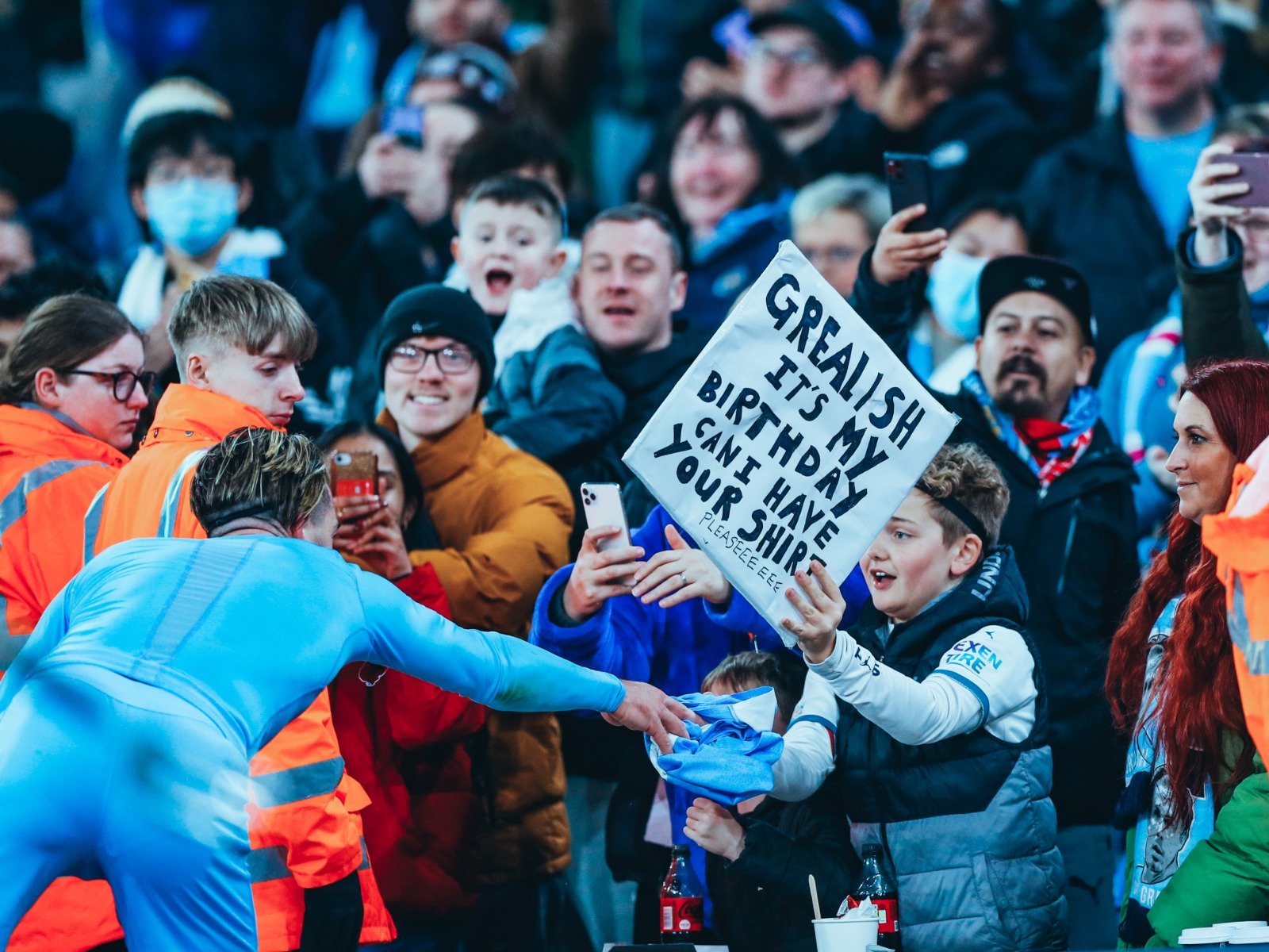 詹姆斯与东 詹姆斯与东